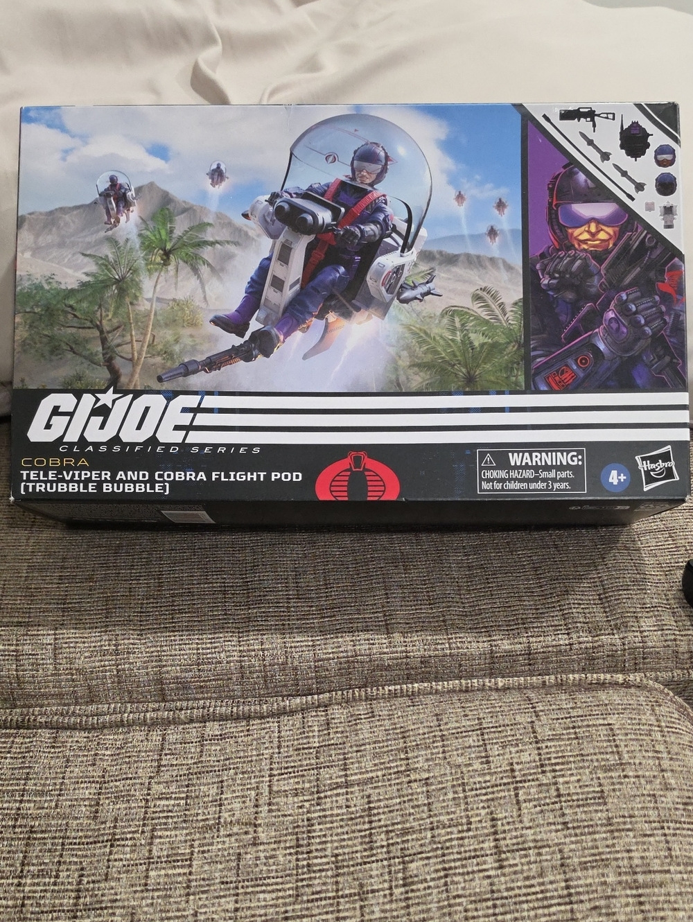 Hasbro Cobra Tele-Viper and Flight Pod Toy Set (Black, Purple, White)